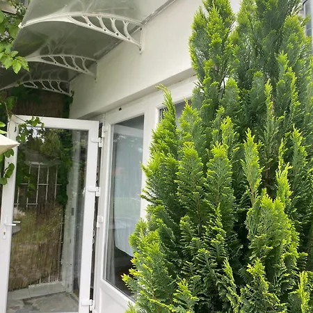 Otthon Apartment *